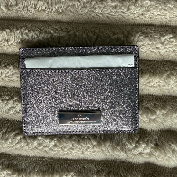 Kate Spade New York Kenzie Silver Glitter Card Holder NWT in Box - Picture 3 of 7